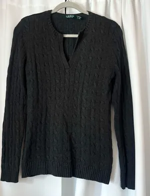 Lauren Ralph Lauren Cable-Knit V-Neck Sweater Medium thumbnail 1