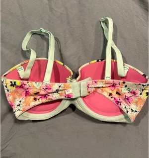 PINK Victoria's Secret Bra Push-Up thumbnail 2