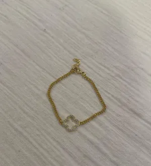 Gold clover diamond bracelet thumbnail 2