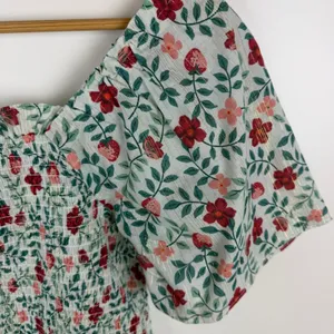 NWT Draper James Deana Smocked Top Strawberry Field XS Cottage Coquette‎ Preppy thumbnail 3