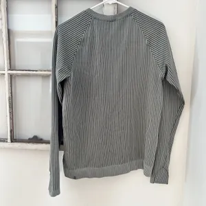 Lululemon Women Rest Less Pullover Ribbed, teal blue‎ / green Size 12 thumbnail 3
