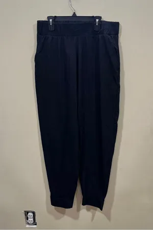 Nike NWOT High-rise Jogger Full Length Ultra light large black pockets skinny thumbnail 1