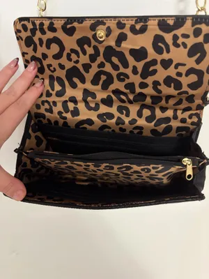 Jessica Simpson black quilted crossbody phone wallet purse. thumbnail 6