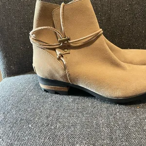 Sorel Beige Ankle Booties thumbnail 3