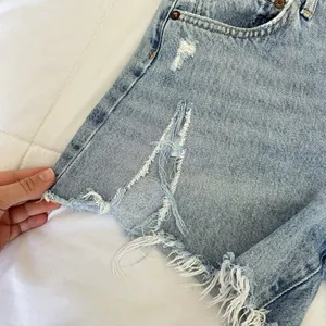 Agolde Long Parker Distressed Denim‎ Shorts Light Wash Button-Fly Womens 24 thumbnail 3