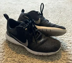 Nike Running Shoes thumbnail 1