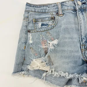 American Eagle Feather Embroidered Shorts‎ Womens 6 Hi Rise Distressed Denim thumbnail 4
