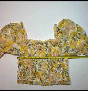 Floral Smocked puff sleeve top thumbnail 4