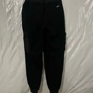 FIGS Black Zamora Jogger Scrub Pants Size Small thumbnail 4