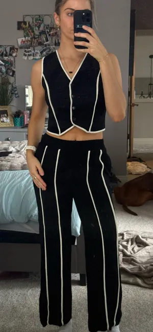 Illa Illa Two-Piece Set  thumbnail 1