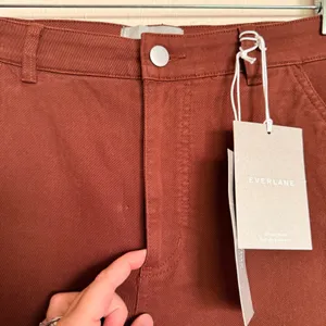 Everlane The Utility Barrel Pant Rosewood Brown Organic Cotton Size 6 NWT thumbnail 7