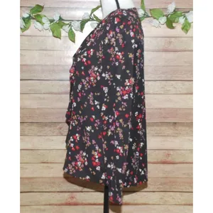 Ann Taylor Ladies Black Floral Long Sleeve Blouse Size S Button Up Ruffle Front thumbnail 5
