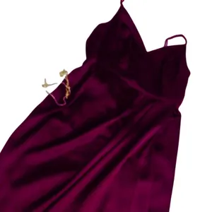Women's Burgundy Satin Slip Dress Size 2 V Neck Spaghetti Strap Cocktail Prom thumbnail 2