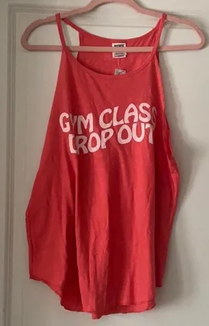 PINK NWT workout tank thumbnail 1