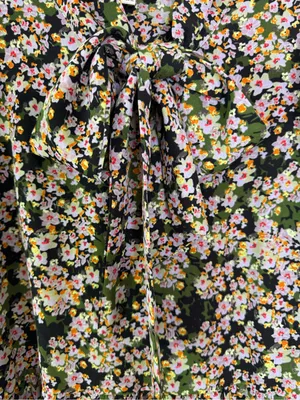 Never Fully Dressed Floral Tie Neck Tiered Loose Fit Midi Maxi Dress Size 4 thumbnail 9