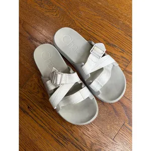 Chaco Women's‎ 9 Chillos Slide sandals in a cream colorway thumbnail 2