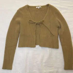 12th Tribe - Autumn in Edinburgh Fuzzy Sweater Size Small thumbnail 2