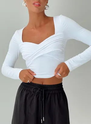 Princess Polly -495 Dunford White Long Sleeve Twist Front Sweetheart Crop Top 10 thumbnail 1
