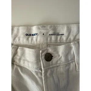 Old‎ Navy High-Rise Slouchy Straight Jeans White Cotton Denim Size 8 thumbnail 5
