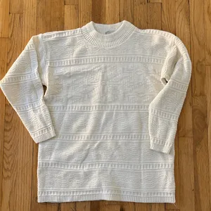 Basic Editions vintage unisex Men's Womens Cream white Crewneck Sweater medium thumbnail 1