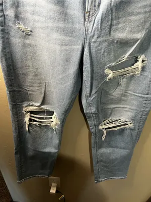 American Eagle Mom Straight High Rise Distressed Light Wash Denim Jeans thumbnail 4