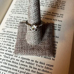 Gold Rhinestone Ring Sz 9 thumbnail 2