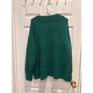 Aerie Womens Forest Green Oversized Boucle V-Neck‎ Sweater M Fuzzy Wool Blend thumbnail 4