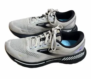 Brooks Adrenaline GTS 23 size 8.5 wide with Hoka insoles thumbnail 1