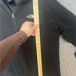 The North Face‎ Woman XL Fleece Quarter-Zip Fleece Lightweight Jacket thumbnail 2