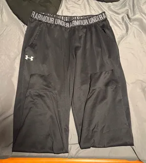 Under Armour Black Joggers thumbnail 1