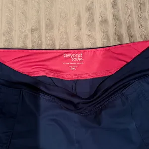 Beyond Scrubs Navy Blue Cargo Scrub Pants Womens PXL Straight Leg Pink Trim‎ thumbnail 3