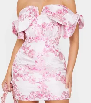 Pretty Little Thing Pink V Bar Jacquard Bodycon Dress thumbnail 1