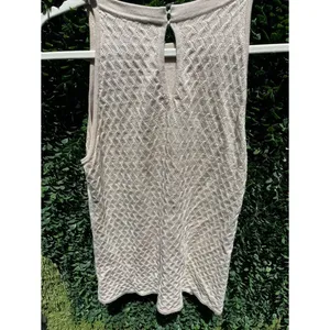 White House Black Market Cream Diamond Textured Knit Halter Tank Top XS‎ thumbnail 3