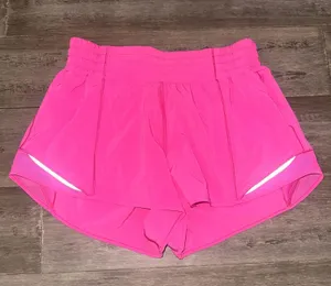 Lululemon Hotty Hot Shorts 2.5" High-Rise Sonic Pink thumbnail 1