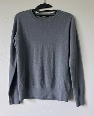 Quince 100% Cashmere Muted Grey Blue Crewneck Sweater Small Minimalist Capsule thumbnail 1