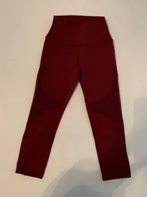 Alo Yoga Leggings thumbnail 1