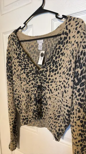 West of Melrose Tilly’s Sweater thumbnail 1