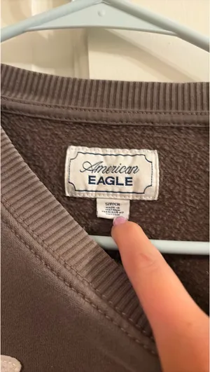 American Eagle Sweatshirt thumbnail 3