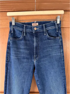 MOTHER The Hustler Ankle Fray Kick Flare Jeans in Home Movies Wash Women’s 27 thumbnail 3