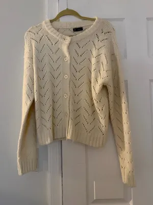 Gap Sweater thumbnail 1