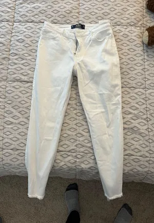 Hollister White Jeans thumbnail 1