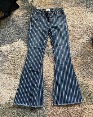 Litz By Uniq Flared Jeans thumbnail 1
