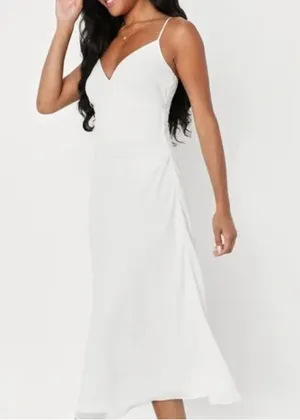 NWOT Lulu's White Midi/Tea Length sleeveless Spaghetti Strap Midi Dress M thumbnail 1