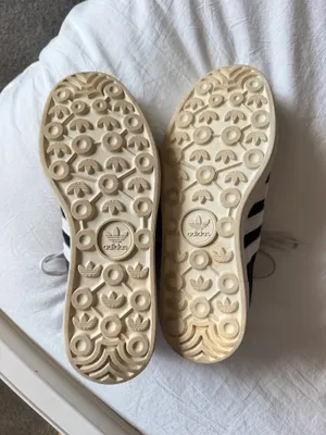 Adidas Gazelle Sneakers black and white thumbnail 3