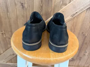 Clarks Collection Women’s Size 7 M Black Faux Leather Side Zip Loafer Shoes thumbnail 4