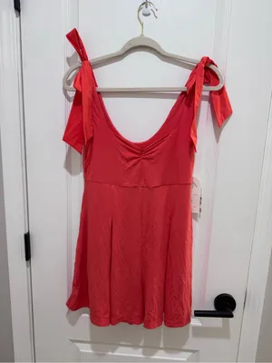 Blogilates Sweetheart Romper Spicy Orange- size Small thumbnail 3