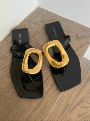 Jeffrey Campbell Linques Flip Flops Sandals in Black NWOB thumbnail 3