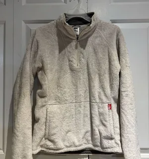 The North Face Cream Women's 1/4 Zip Hoodie thumbnail 1