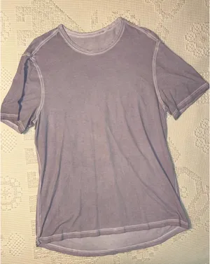 Lululemon T-Shirt thumbnail 1