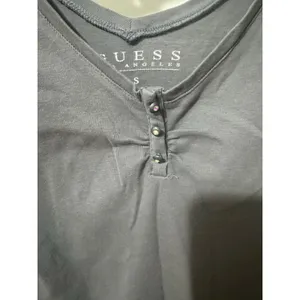Guess size small grey long sleeve shirt v neck 3/4 sleeve 3 diamond rhinestones thumbnail 8